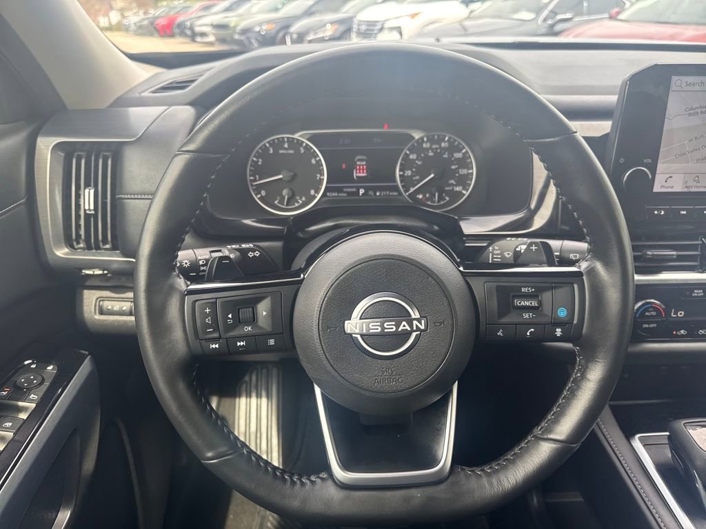 Used 2024 Nissan Pathfinder SL FWD image 24