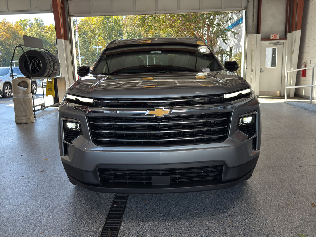 New 2026 Chevrolet Traverse LT w/ LPO, Floor Liner Package image 2