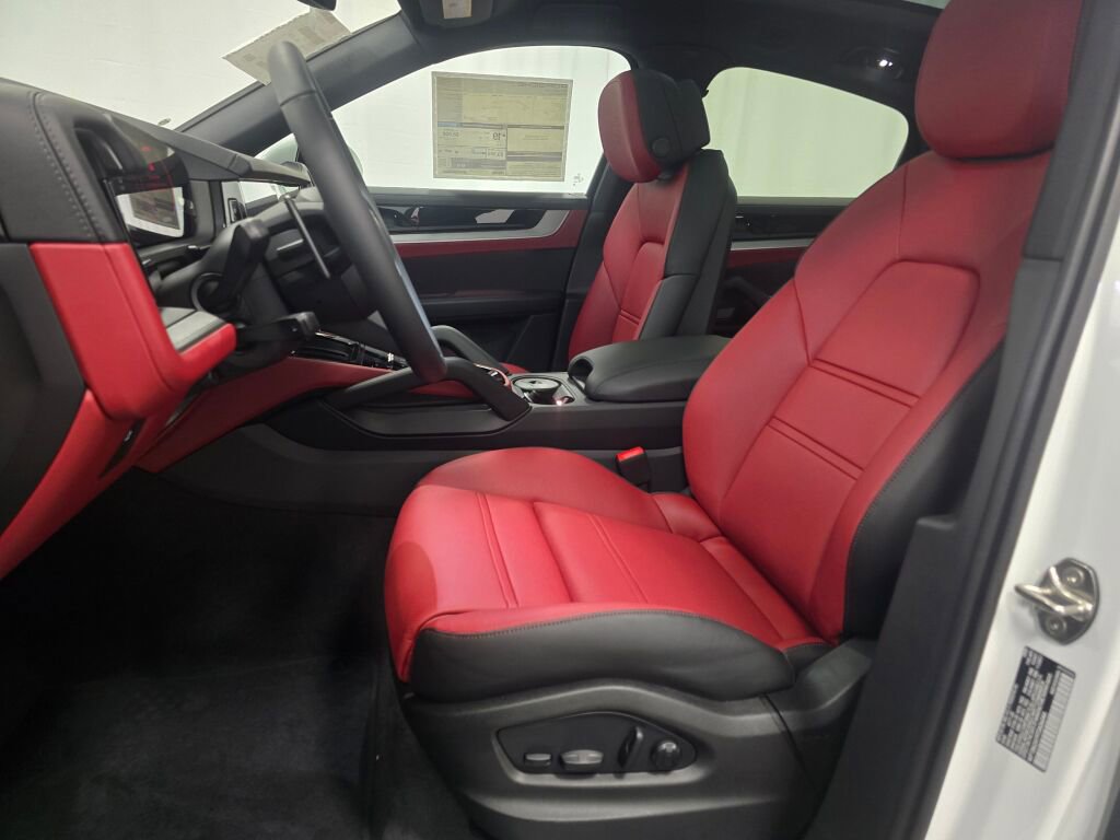 New 2026 Porsche Cayenne Coupe image 14