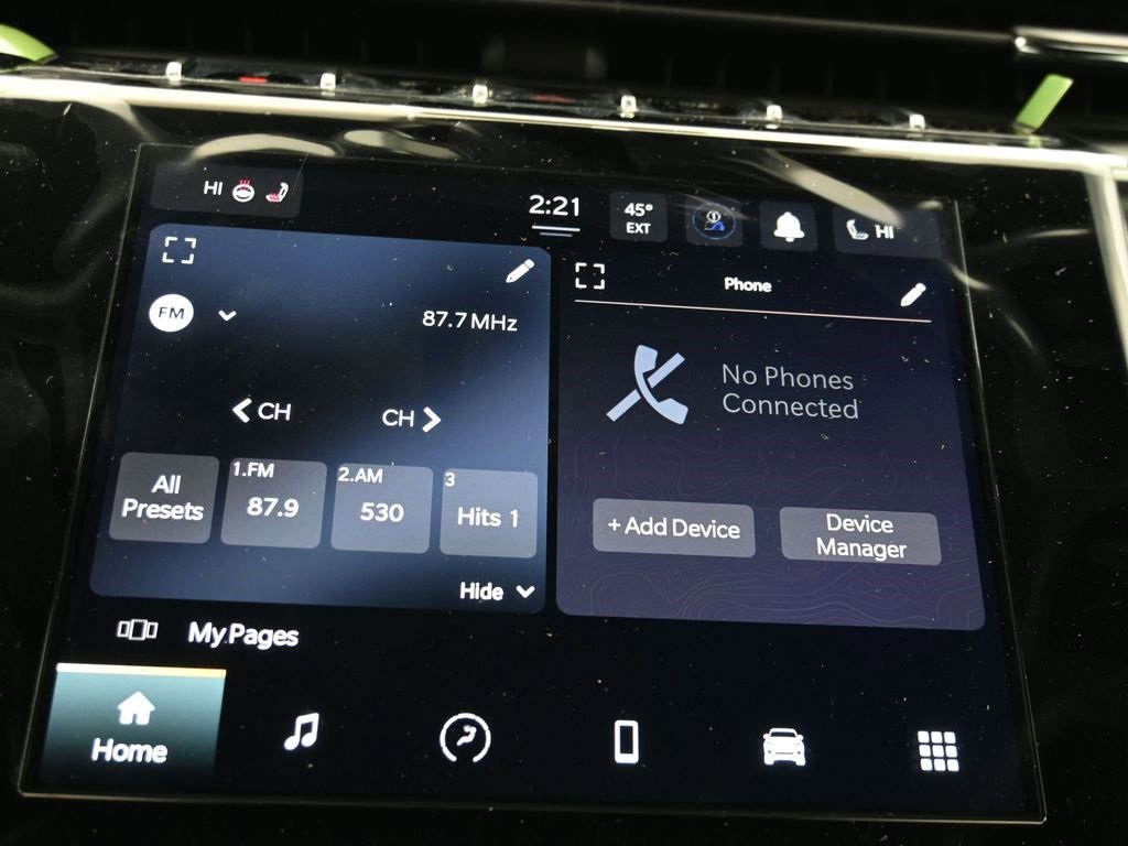 New 2025 Jeep Grand Cherokee Altitude image 27