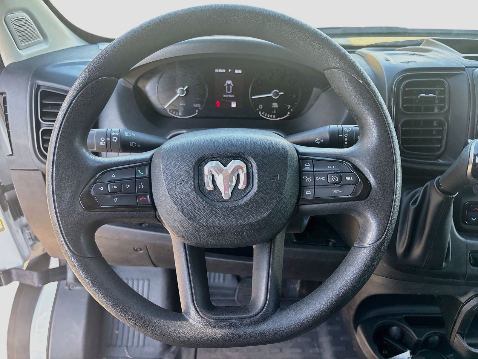 Used 2024 RAM ProMaster 2500 w/ Convenience Group FWD image 11
