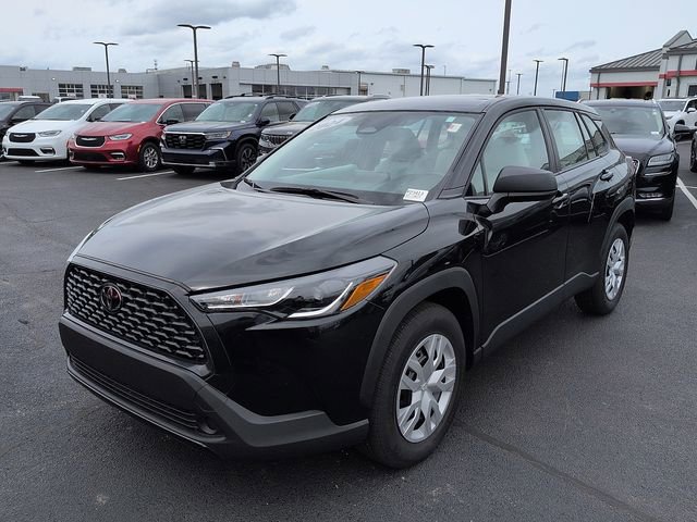 Used 2024 Toyota Corolla Cross L image 3