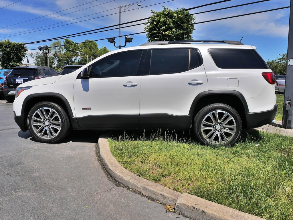 Used 2017 GMC Acadia SLT AWD/4WD image 8