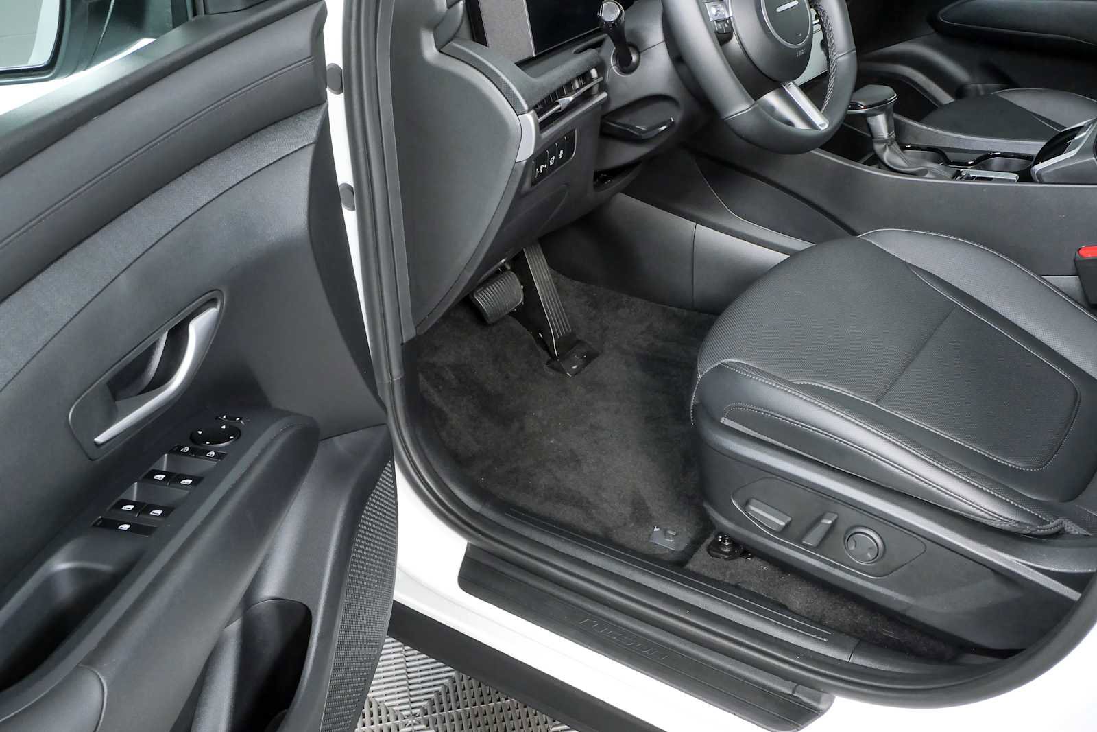 Certified 2025 Hyundai Tucson SEL FWD image 7