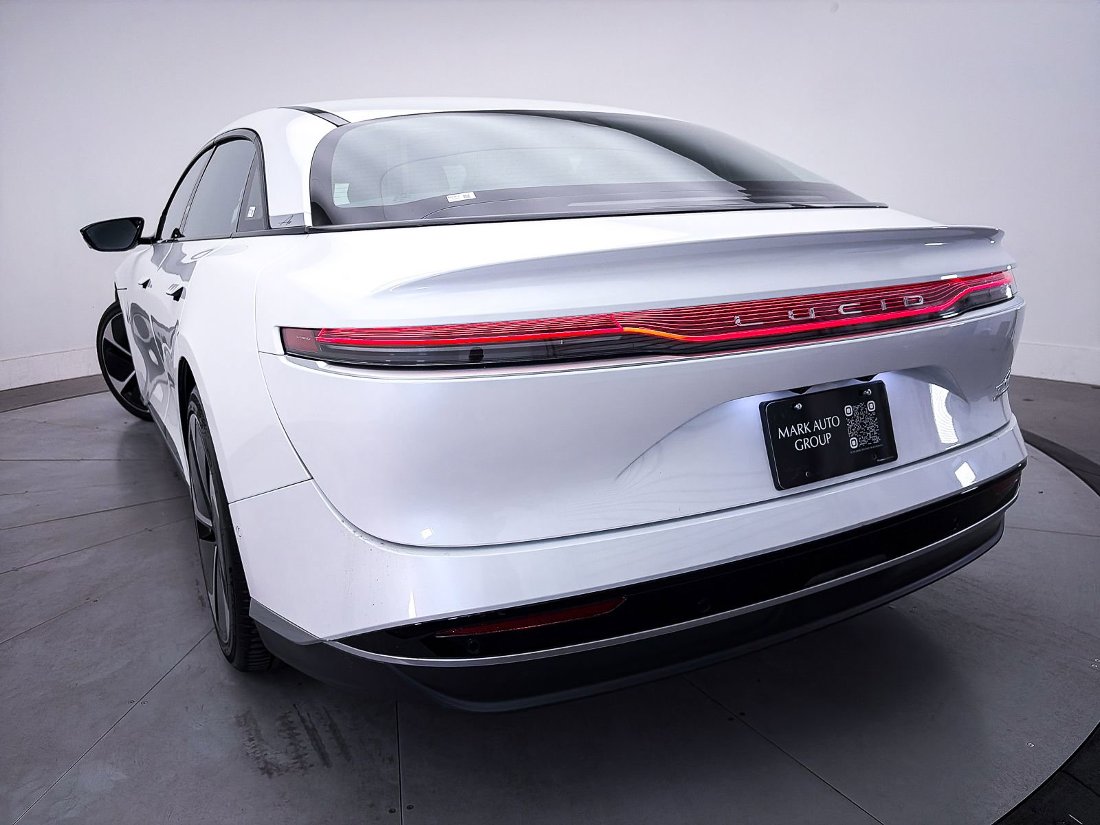 Used 2024 Lucid Air Grand Touring AWD/4WD image 4