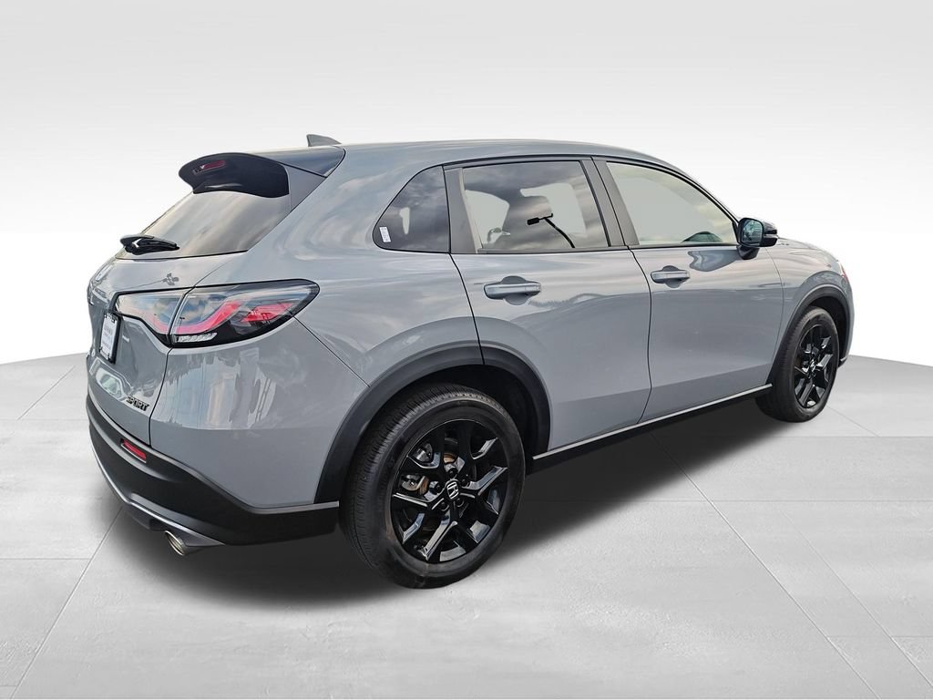 Used 2025 Honda HR-V Sport image 5