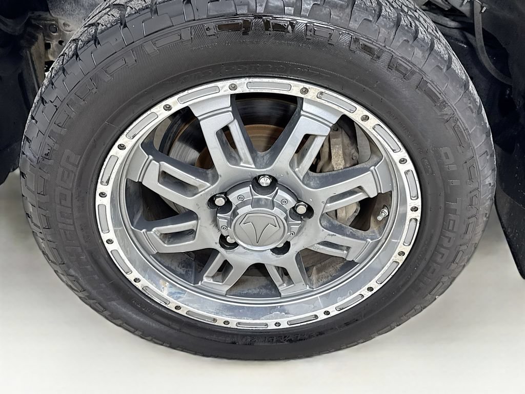 Used 2017 Toyota Tundra SR5 w/ SR5 Upgrade Package RWD image 37