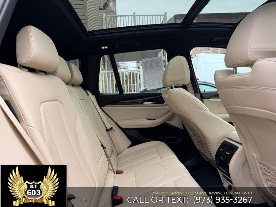Used 2018 BMW X3 xDrive30i image 11