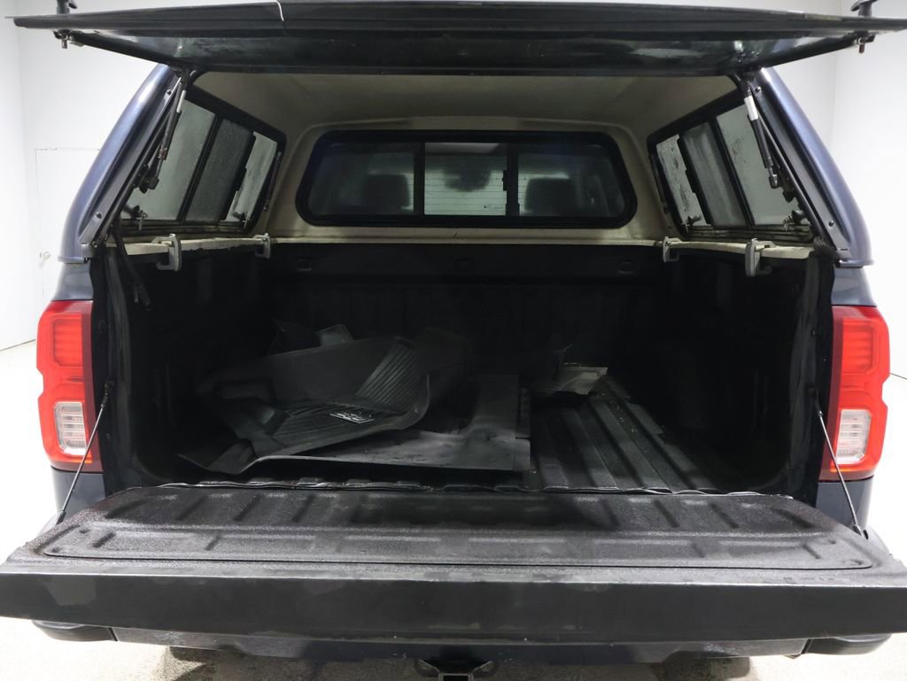 Used 2018 Chevrolet Silverado 1500 LTZ Z71 w/ Centennial Edition image 4