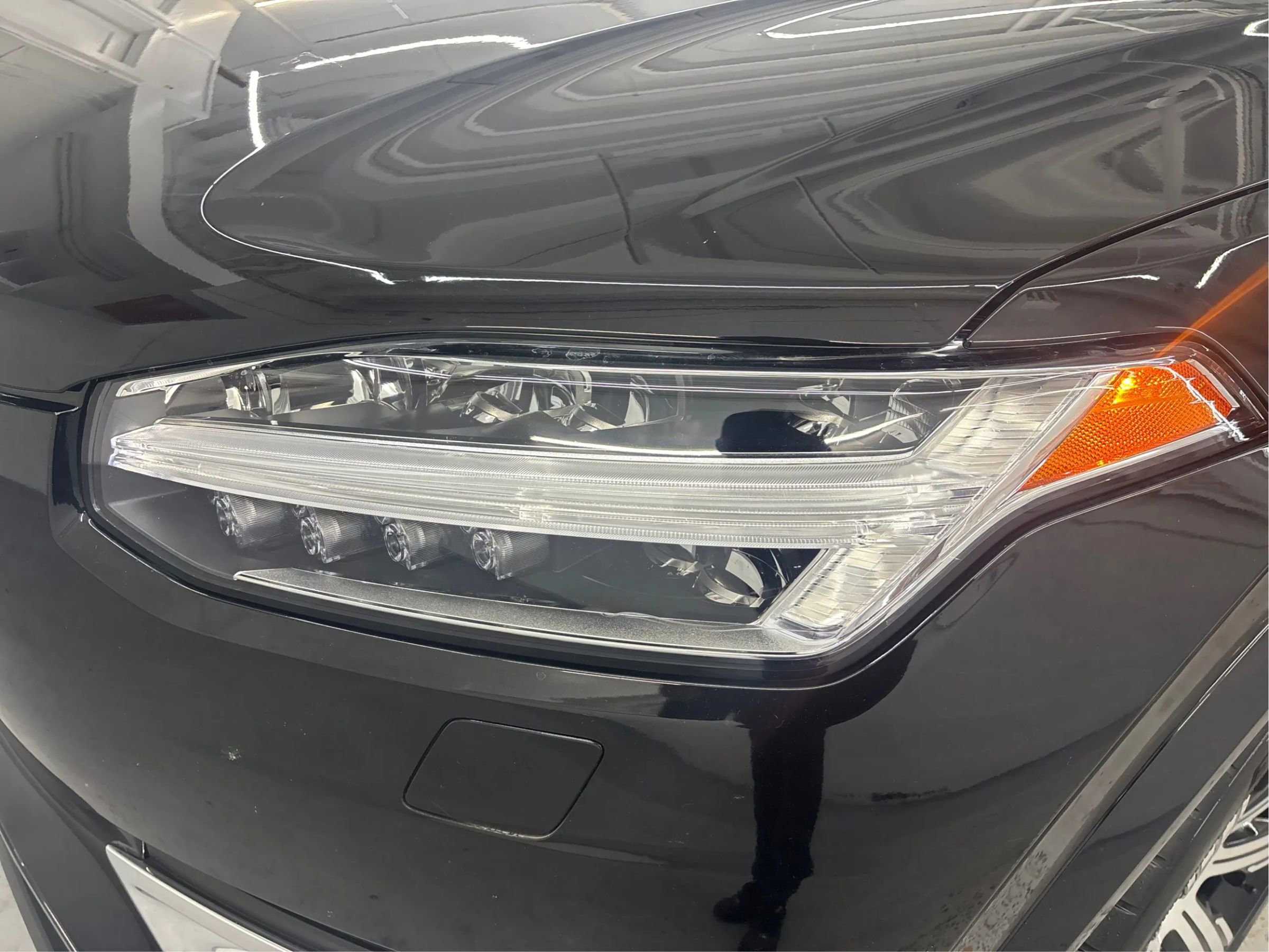 Used 2020 Volvo XC90 T6 Inscription w/ Protection Package Premier image 34