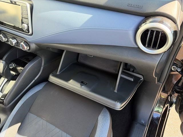 Used 2023 Nissan Versa SV FWD image 37