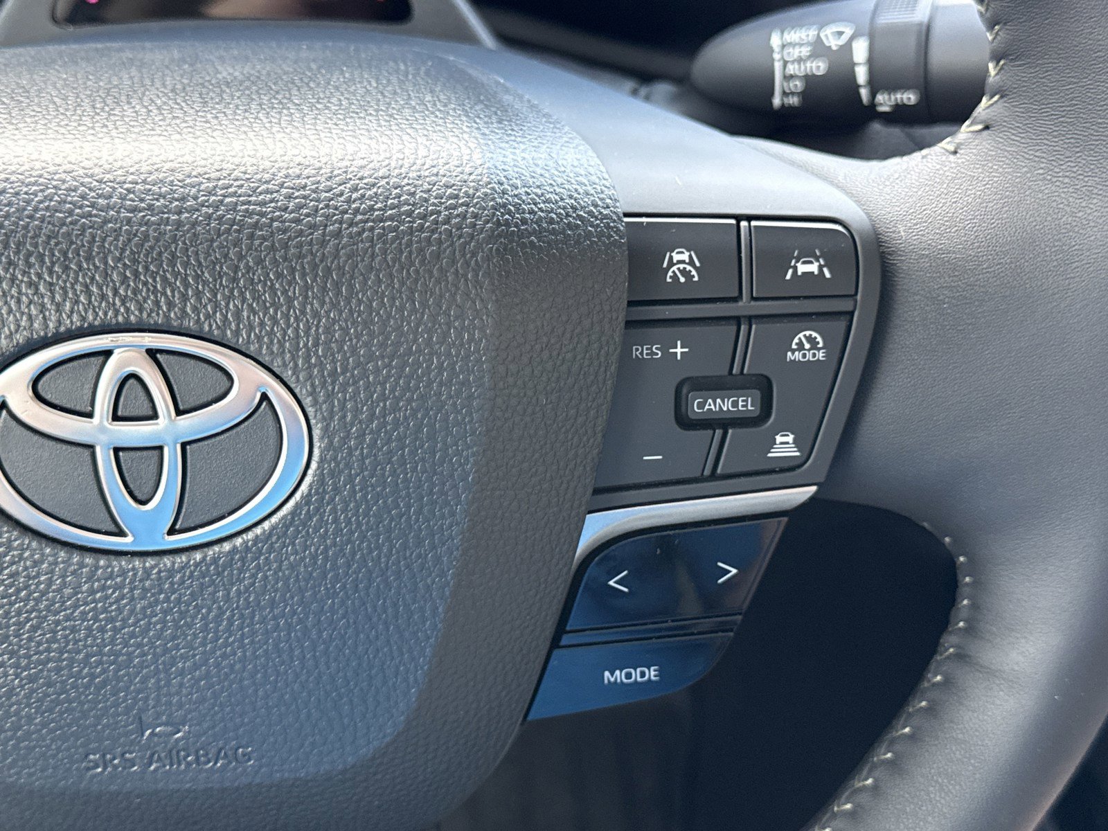 Used 2026 Toyota Camry XLE w/ Premium Plus Package image 23