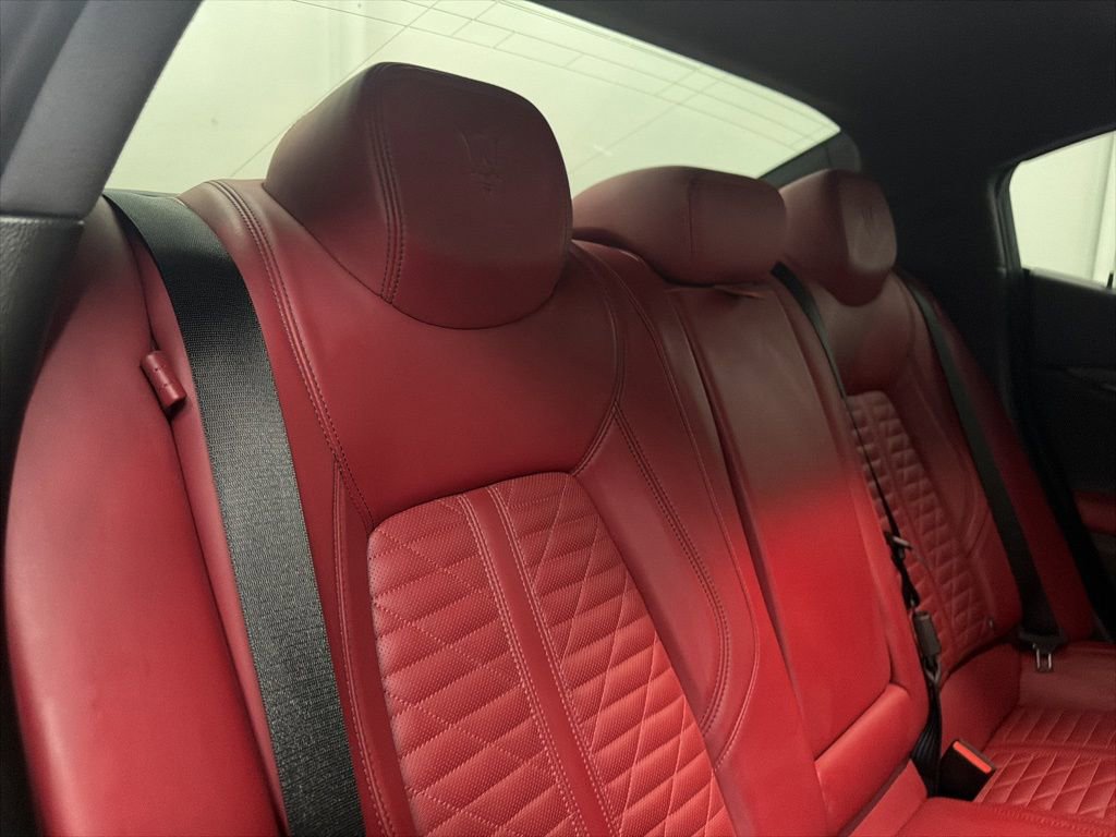 Used 2021 Maserati Ghibli Trofeo image 26