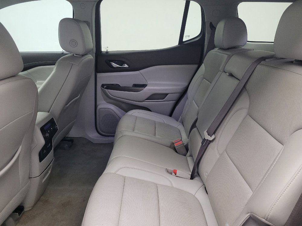 Used 2023 GMC Acadia SLT FWD image 18