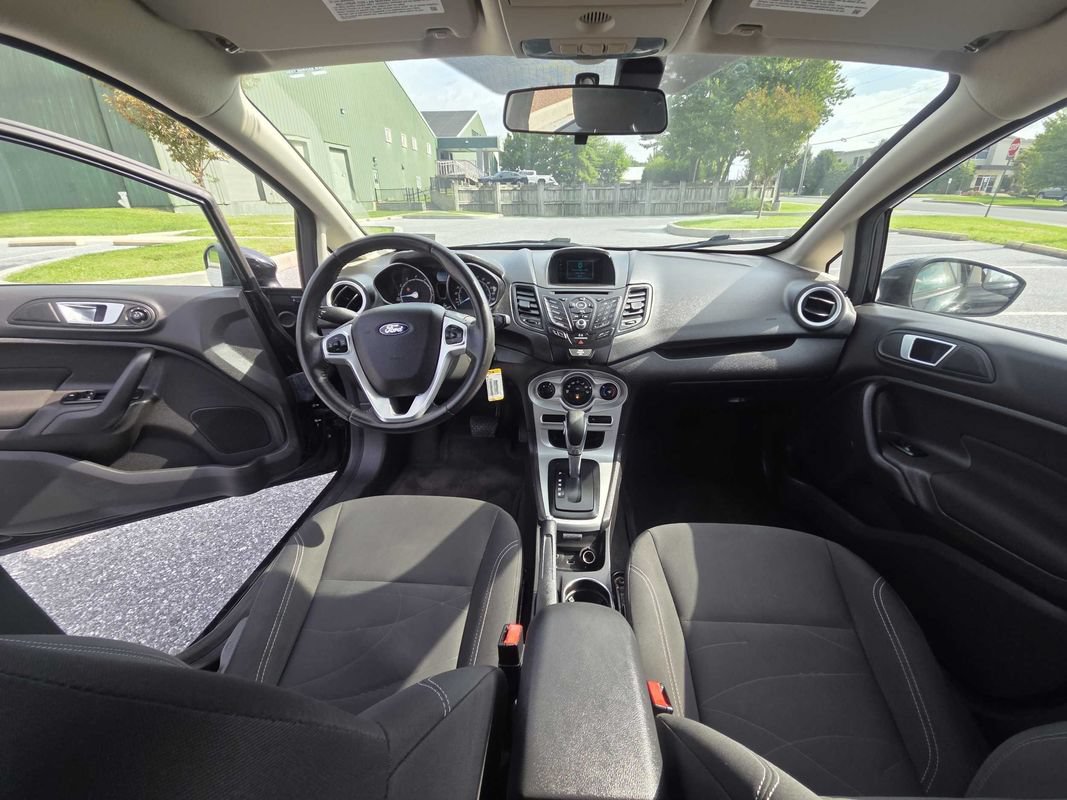 Used 2016 Ford Fiesta SE FWD image 15