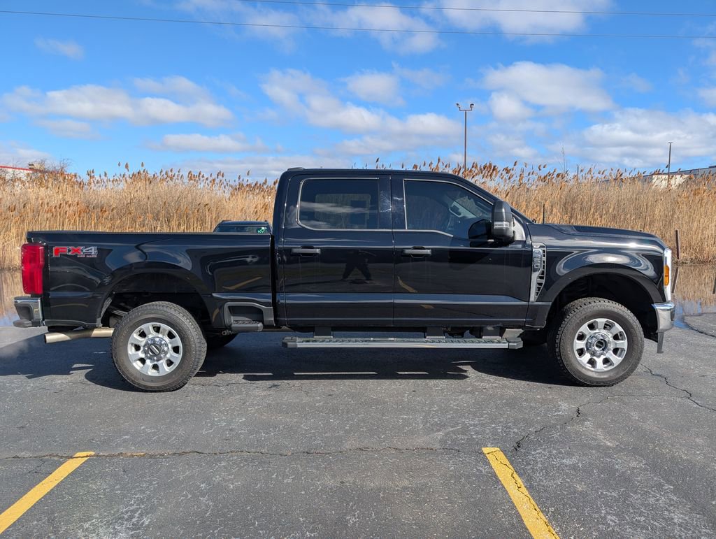 Used 2024 Ford F350 XLT w/ FX4 Off-Road Package image 11
