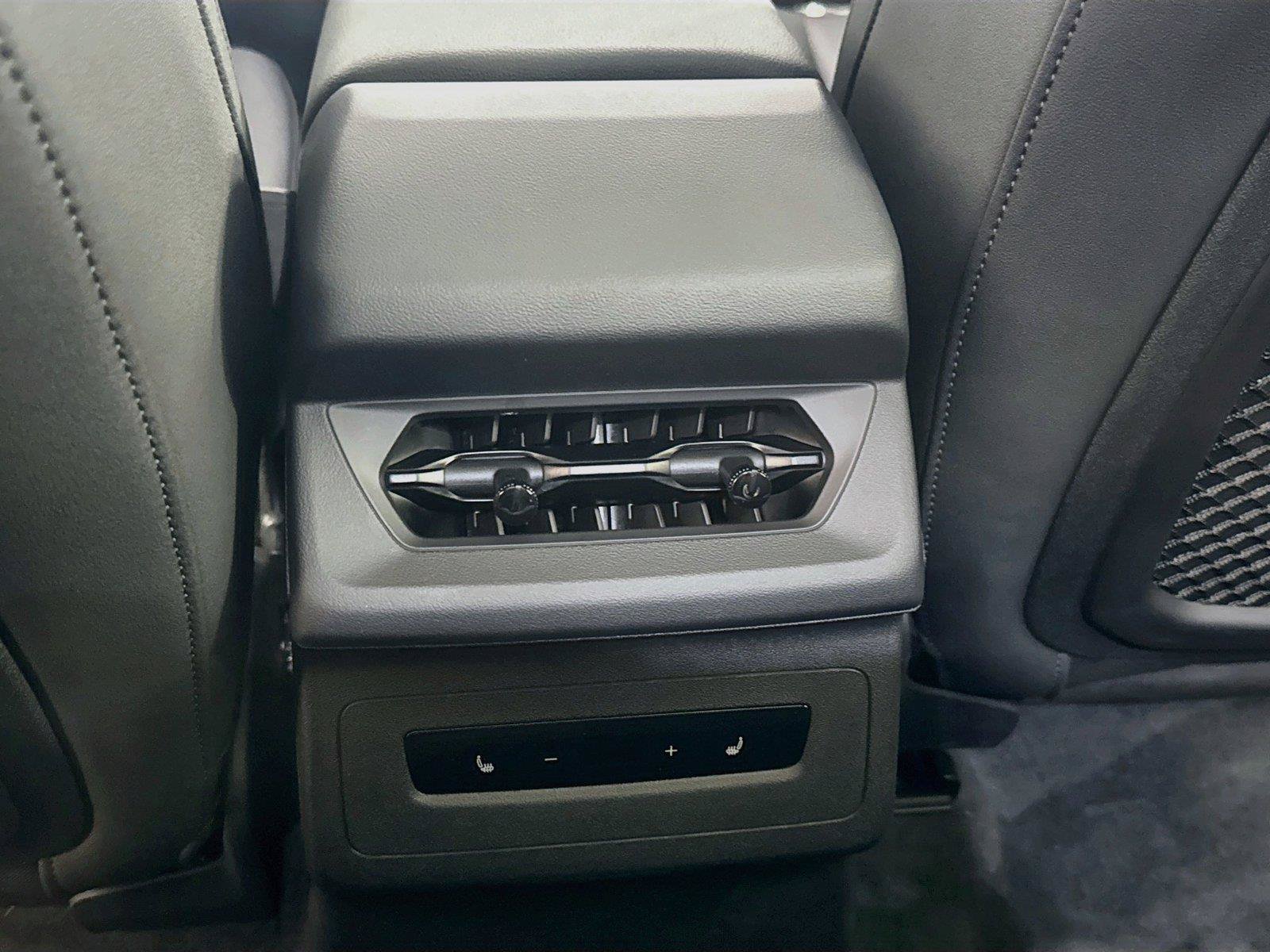 Certified 2025 Audi A6 e-tron Premium Plus w/ Premium Plus RWD image 25