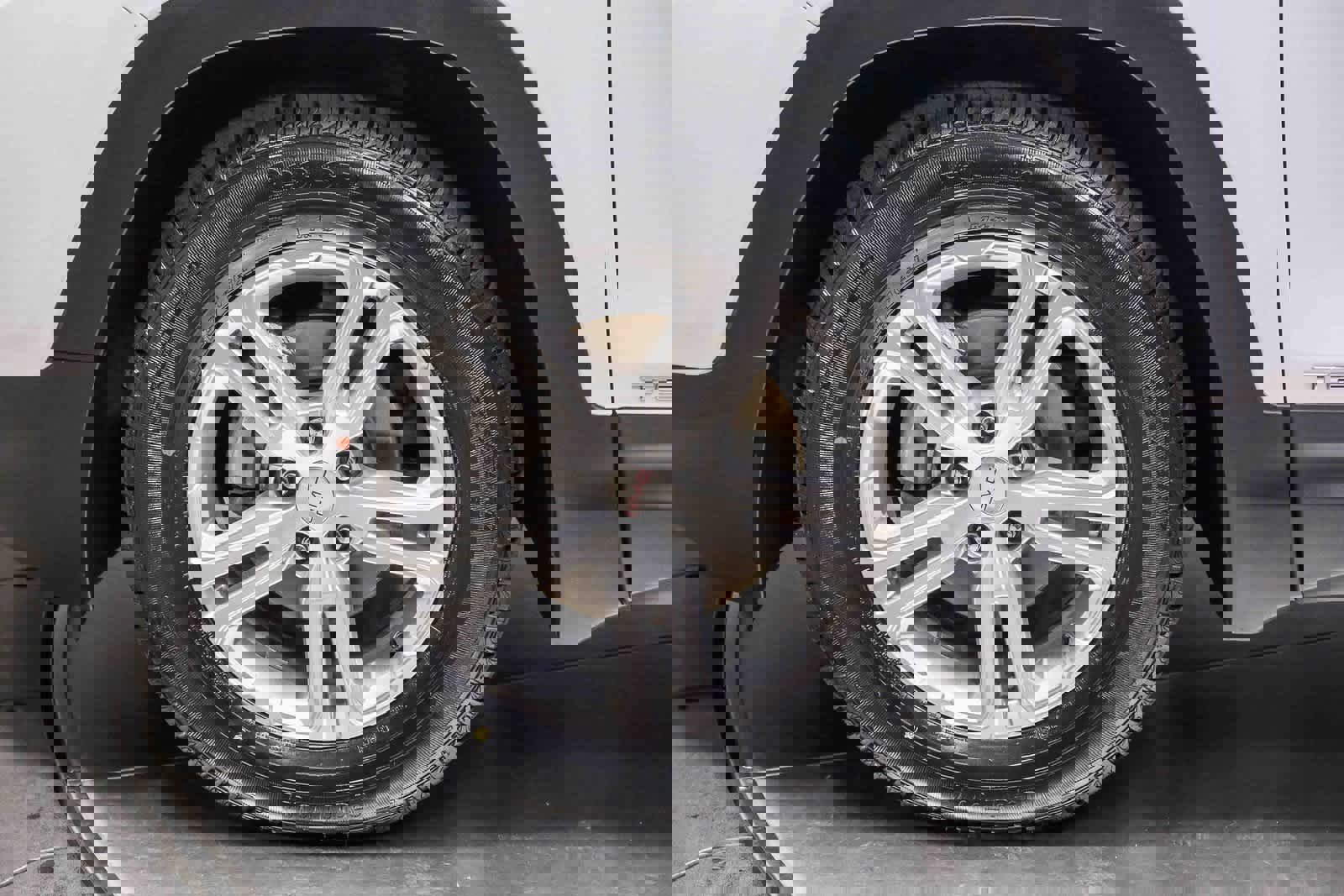 Used 2018 GMC Terrain SLE image 10