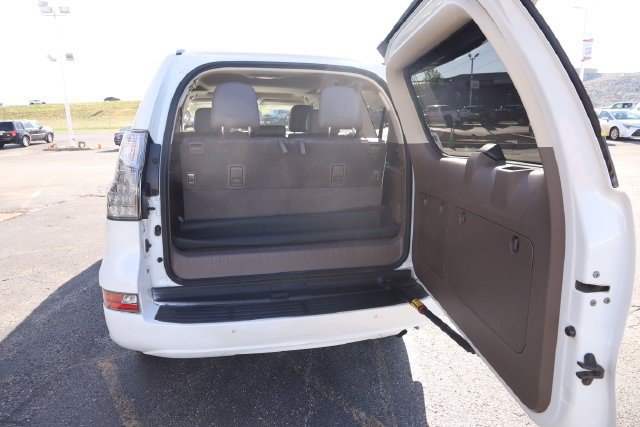 Used 2015 Lexus GX 460 w/ Premium Package AWD/4WD image 8