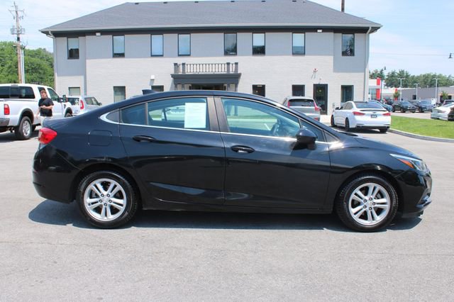 Used 2016 Chevrolet Cruze LT FWD image 6