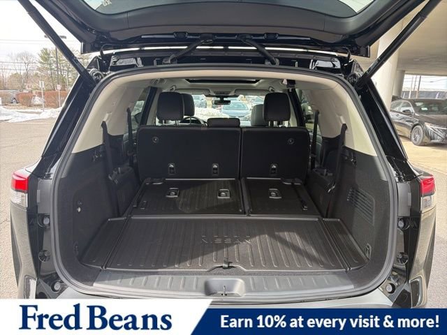 New 2026 Nissan Pathfinder Platinum w/ Cargo Package image 24