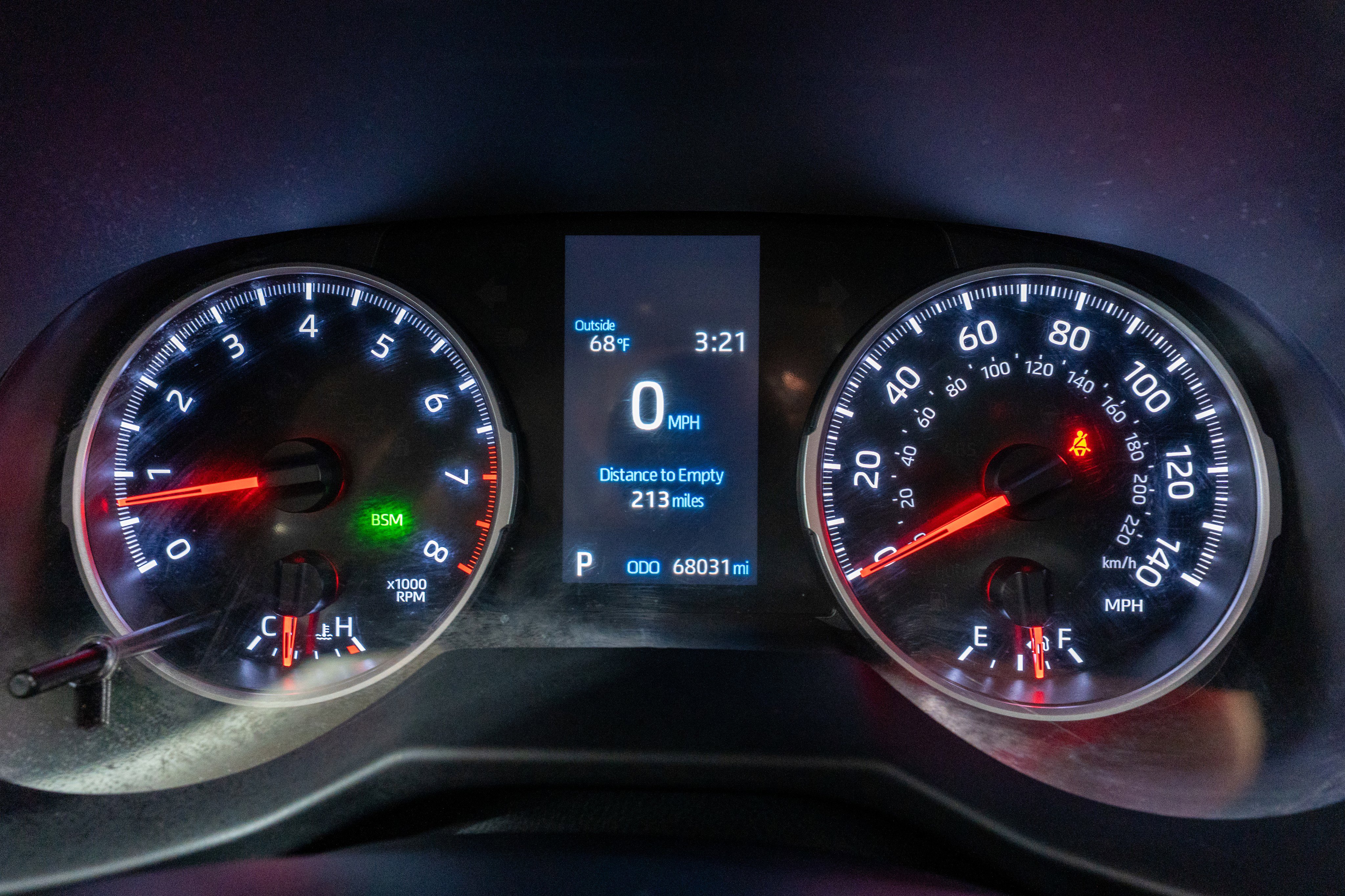 Used 2022 Toyota RAV4 LE FWD image 22