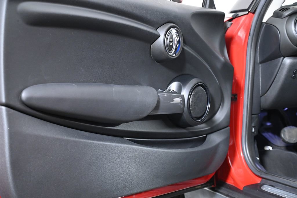 Used 2015 MINI Cooper 2-Door Hardtop FWD image 27