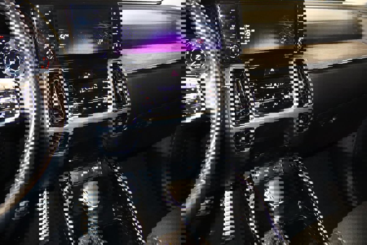 Used 2023 Kia Sorento SX Prestige image 51