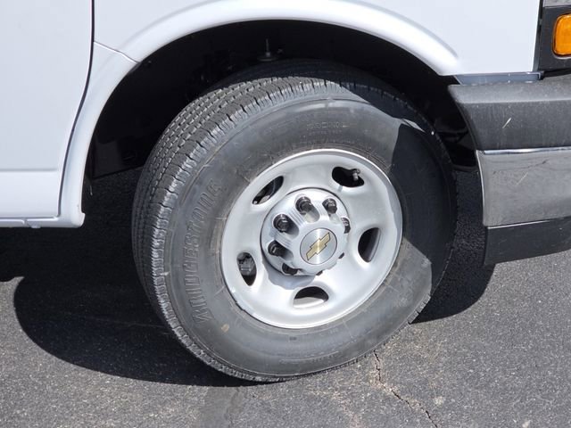 New 2026 Chevrolet Express 2500 w/ Driver Convenience Package RWD image 19