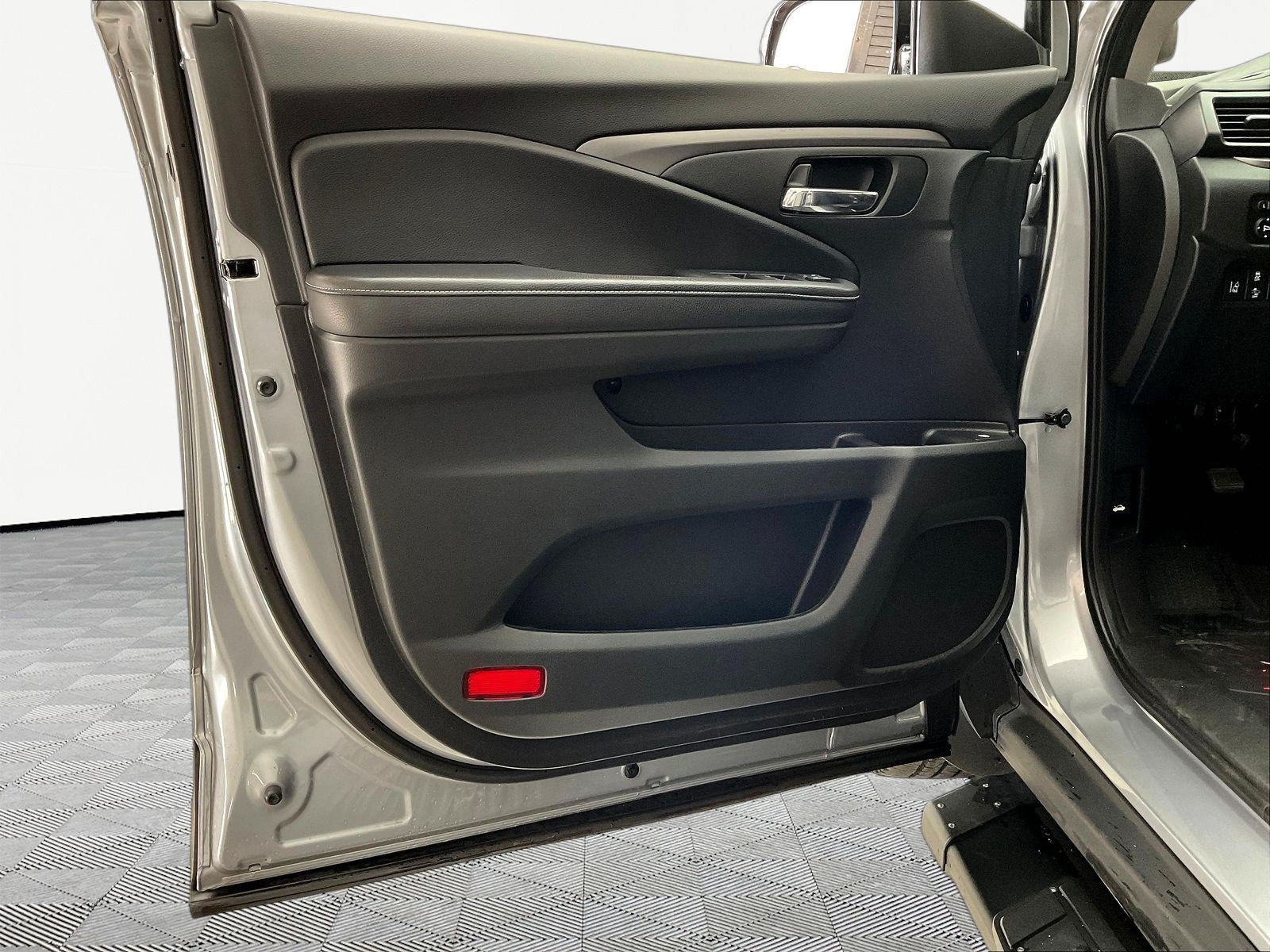 Used 2021 Honda Ridgeline Sport image 21