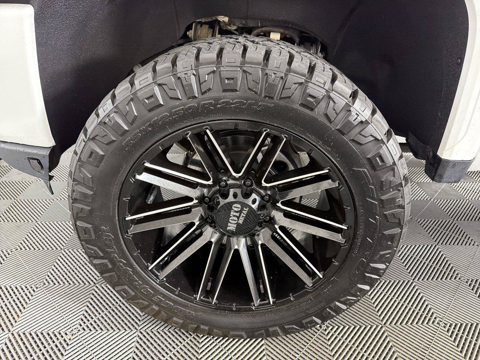 Used 2020 GMC Sierra 2500 Denali w/ Denali Ultimate Package AWD/4WD image 9