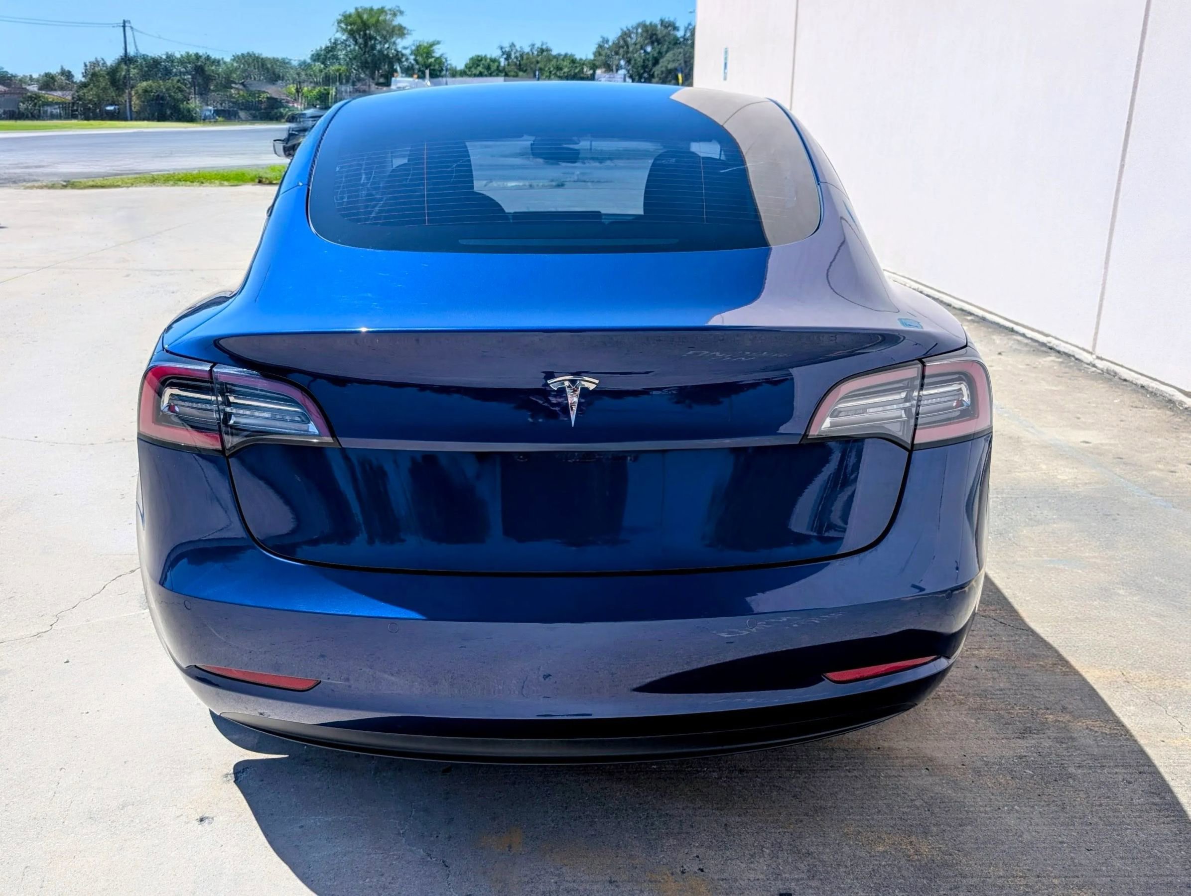 Used 2021 Tesla Model 3 Standard Range Plus image 6