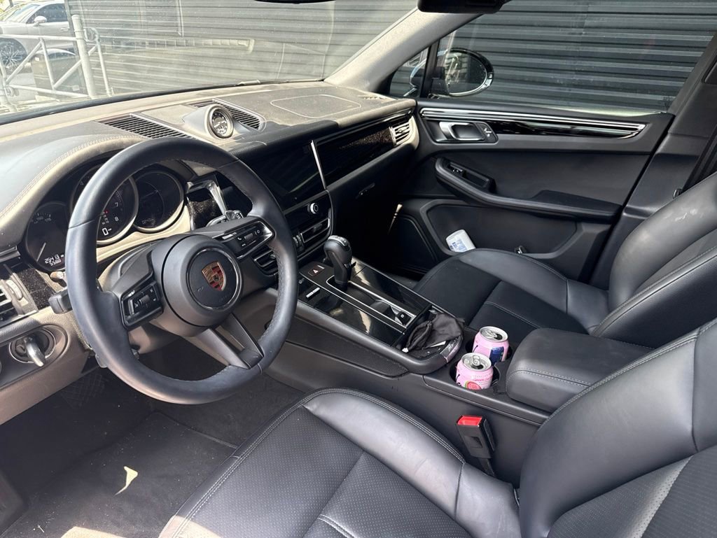 Certified 2023 Porsche Macan AWD/4WD image 15