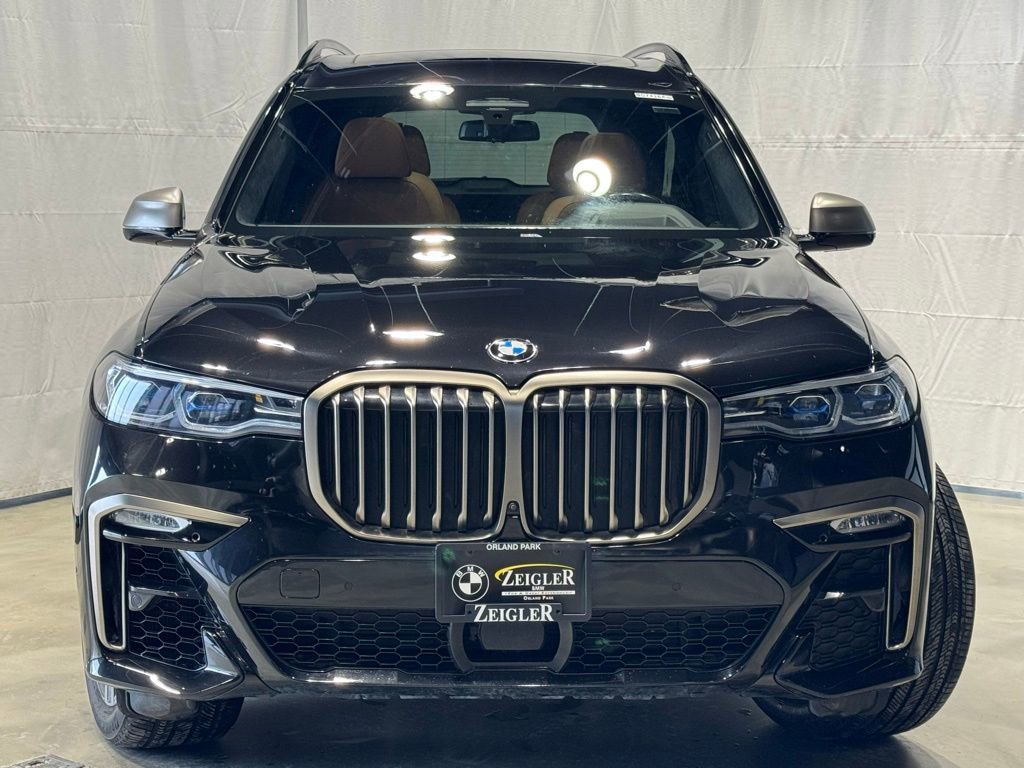 Certified 2022 BMW X7 M50i image 2