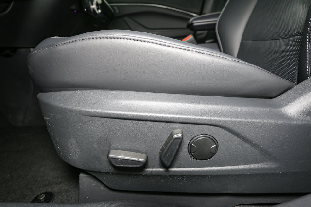 Used 2025 Ford Mustang Mach-E Premium AWD/4WD image 34