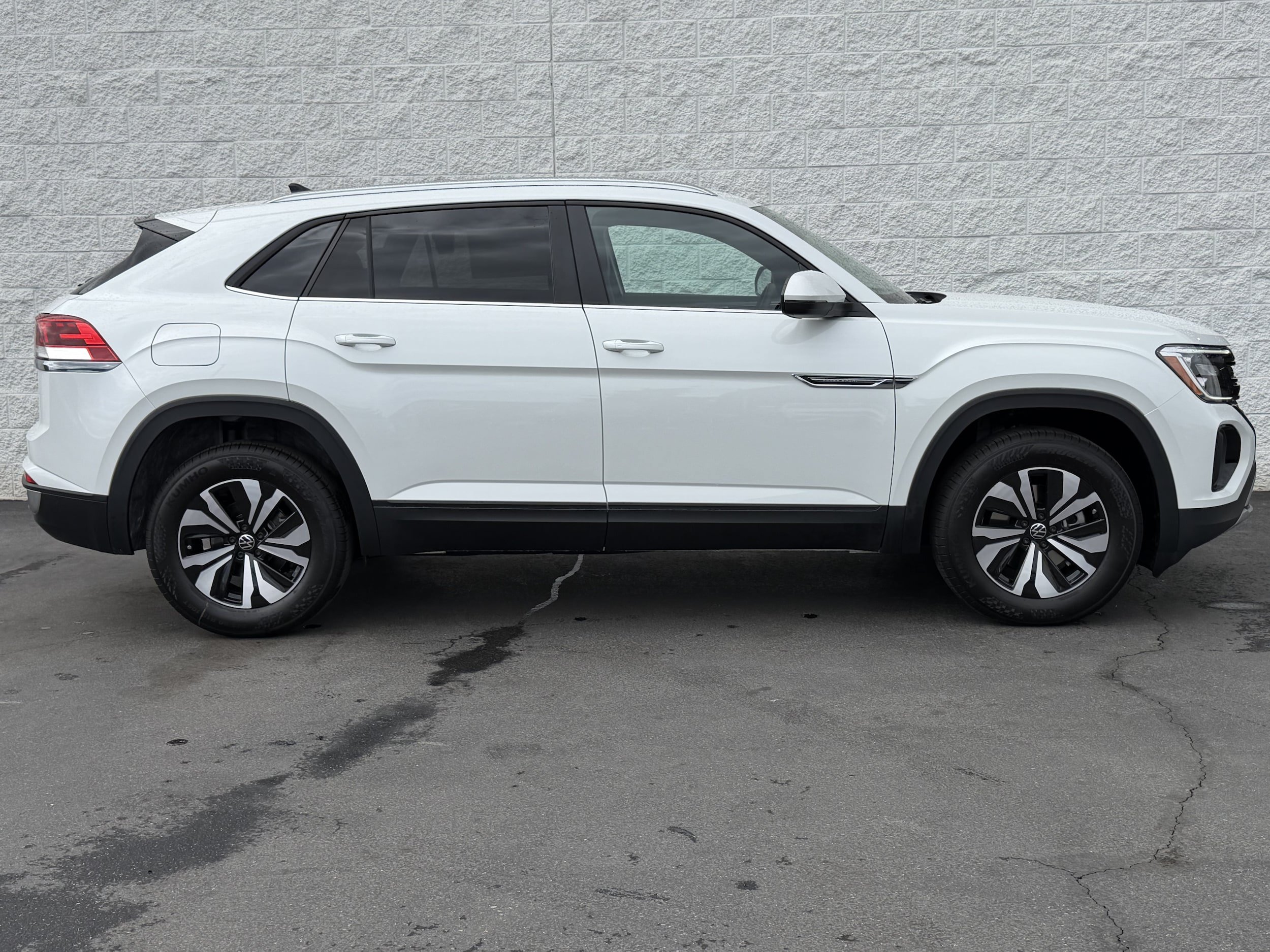 New 2026 Volkswagen Atlas Cross Sport SE AWD/4WD image 5