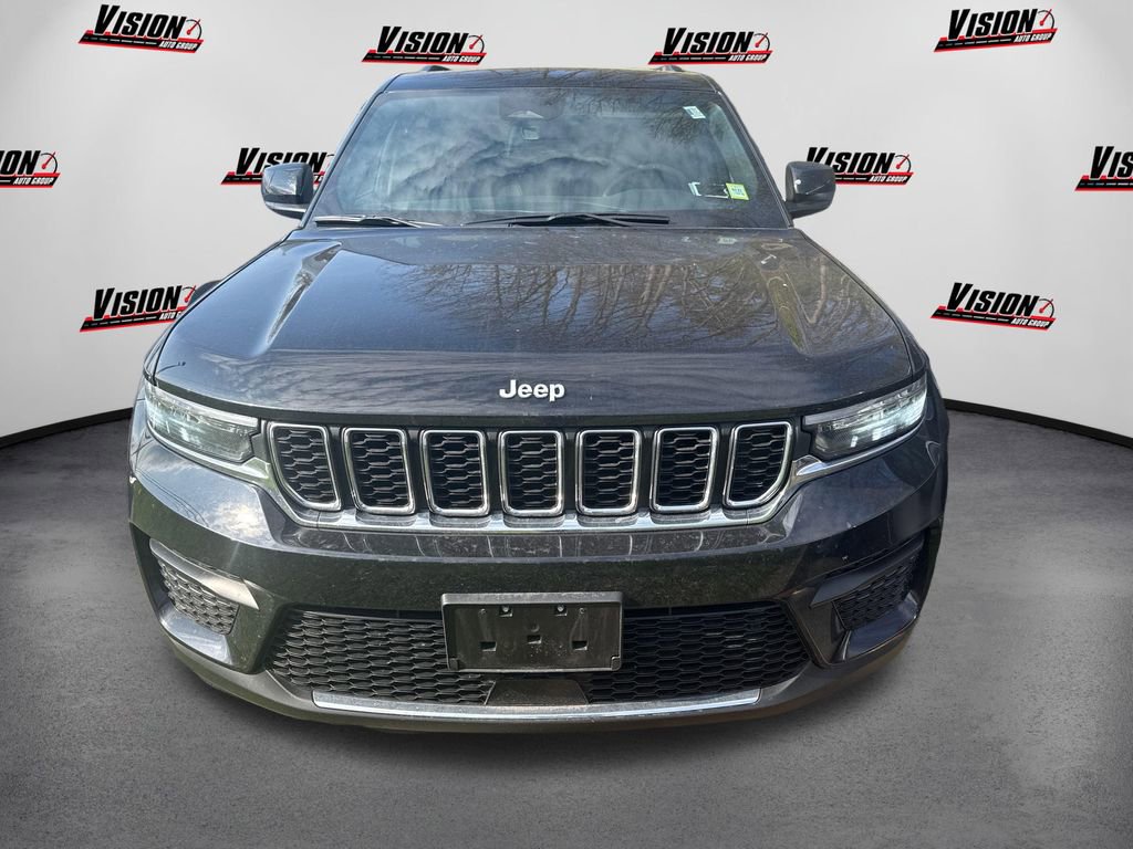 Used 2025 Jeep Grand Cherokee Laredo X w/ Luxury Tech Group I AWD/4WD image 37