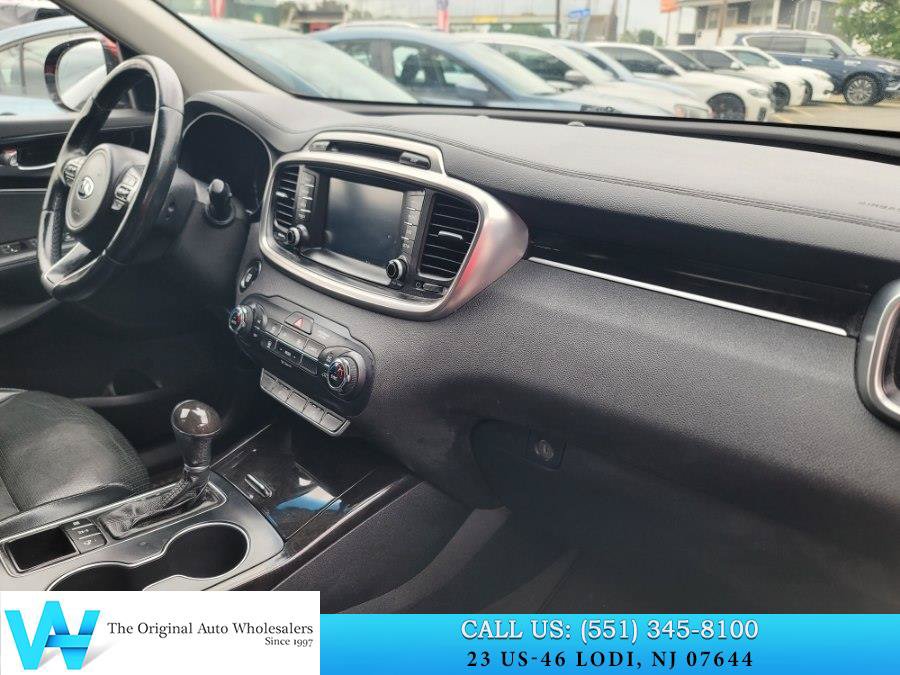 Used 2017 Kia Sorento EX AWD/4WD image 17