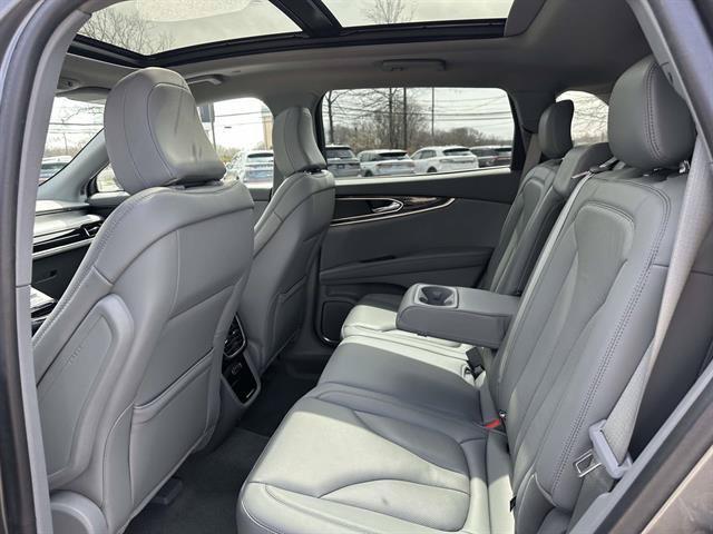 Certified 2022 Lincoln Nautilus Reserve w/ Monochromatic Package AWD/4WD image 10