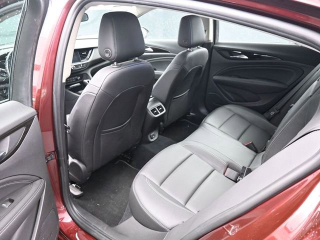 Used 2018 Buick Regal Essence w/ Driver Confidence Package #1 image 14