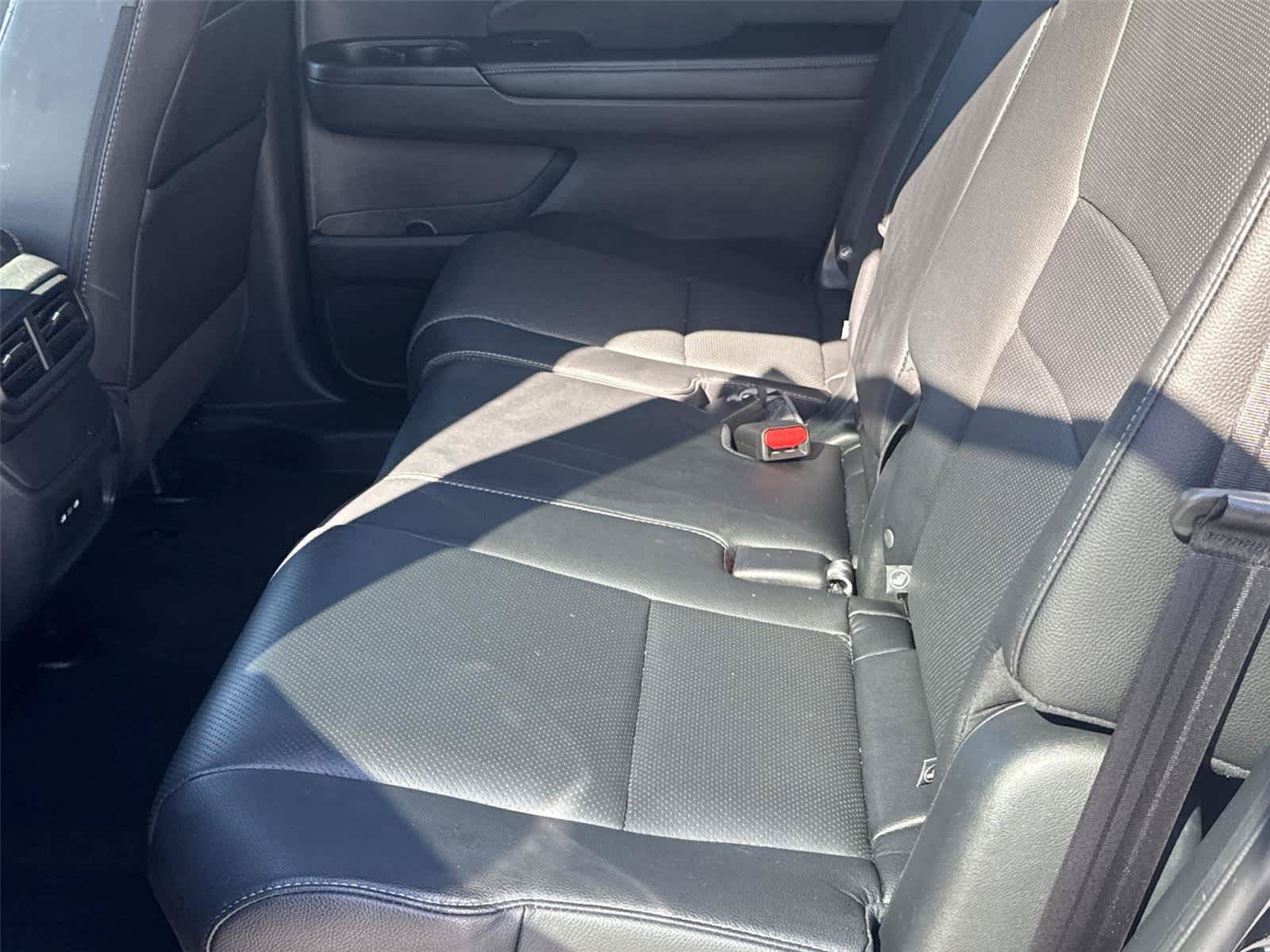 Used 2024 Honda Passport EX-L image 13