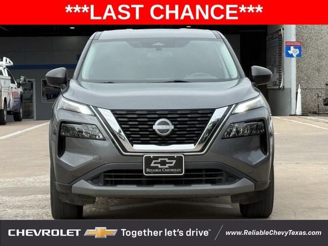 Used 2023 Nissan Rogue S FWD image 3