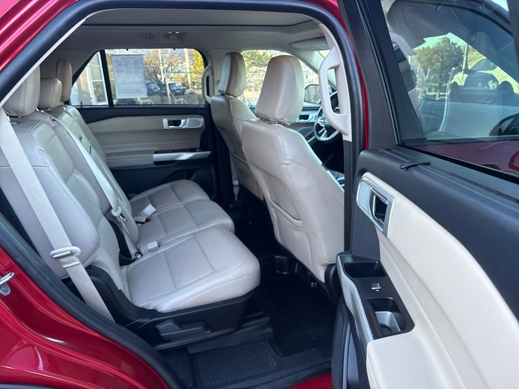 Certified 2023 Ford Explorer Limited w/ Limited Technology Package image 22