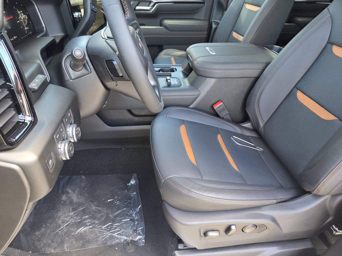 New 2026 GMC Sierra 2500 AT4 w/ Technology Package AWD/4WD image 26