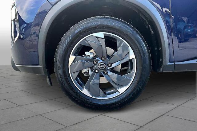 Certified 2024 Nissan Rogue SV image 11