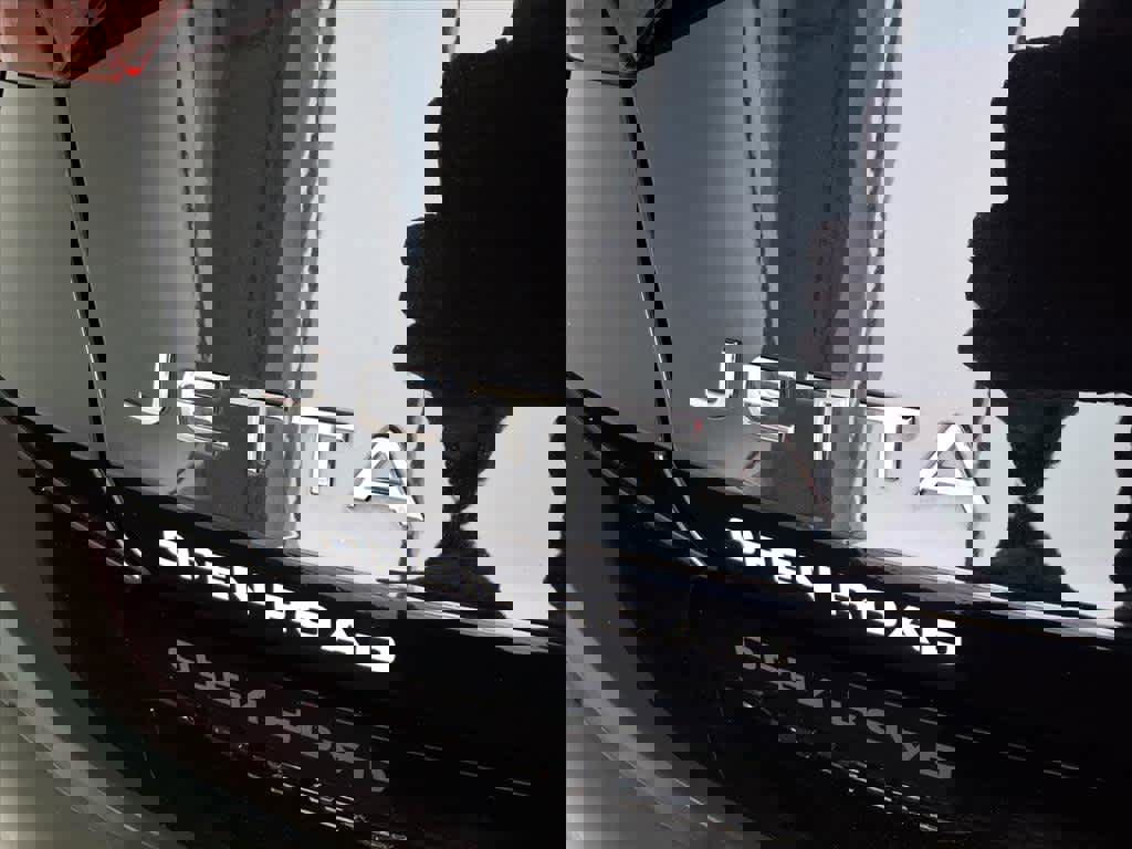 Certified 2023 Volkswagen Jetta Sport image 17