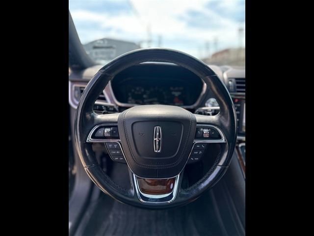 Used 2017 Lincoln Continental Reserve w/ Luxury Package AWD/4WD image 14