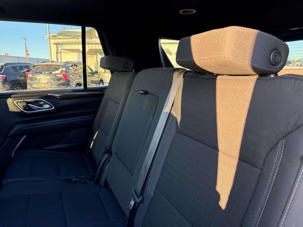Used 2024 GMC Yukon SLE AWD/4WD image 40