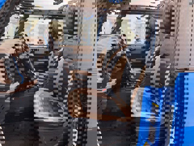 Used 2023 Ford Bronco Wildtrak AWD/4WD image 17