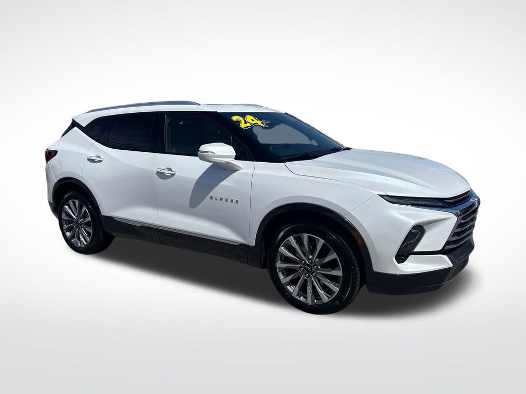 Used 2024 Chevrolet Blazer Premier w/ Driver Confidence II Package image 11